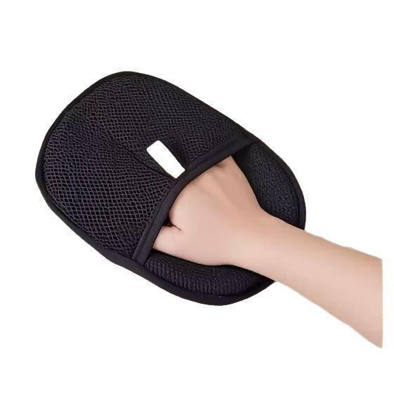 GentlePaw deshedding grooming glove in black